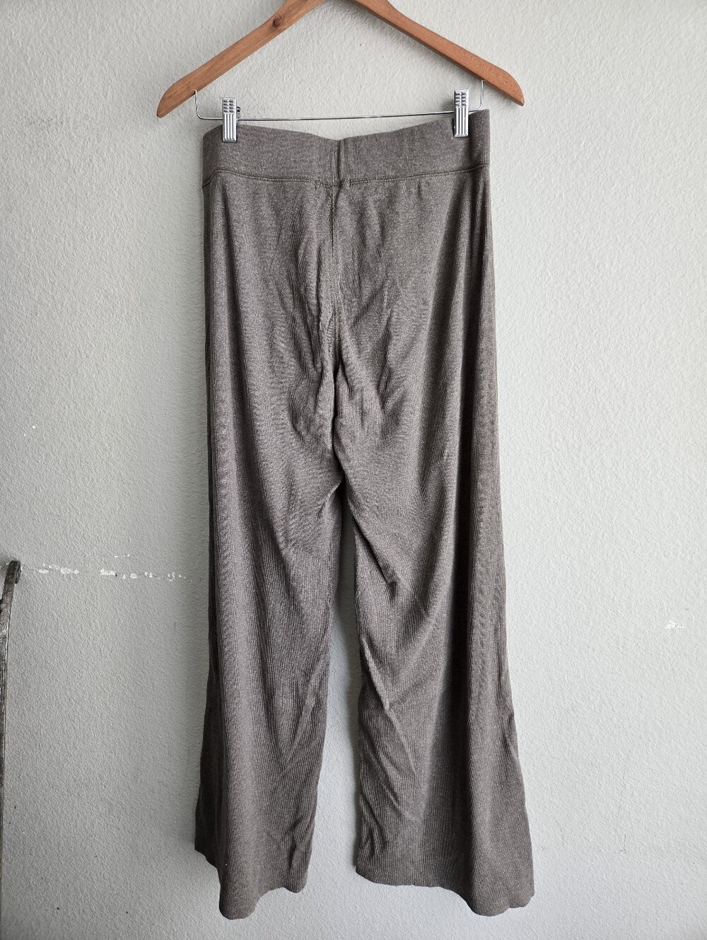 Buck Mason Surplus Rib Weekender Pants - Picture 3 of 7
